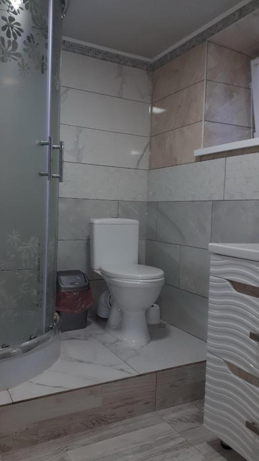 Окремі Номери В Гостьовому Будинку Типу Guest House Kropyvnytskyi Bagian luar foto
