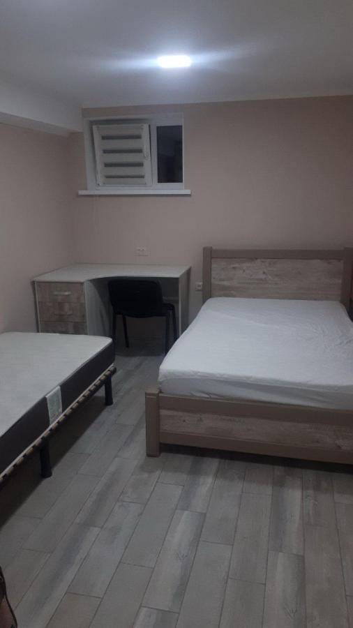 Окремі Номери В Гостьовому Будинку Типу Guest House Kropyvnytskyi Bagian luar foto