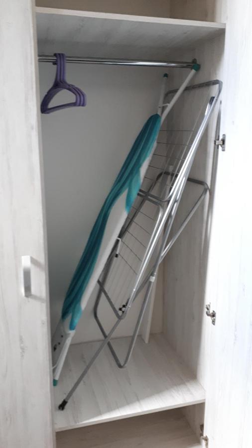 Окремі Номери В Гостьовому Будинку Типу Guest House Kropyvnytskyi Bagian luar foto
