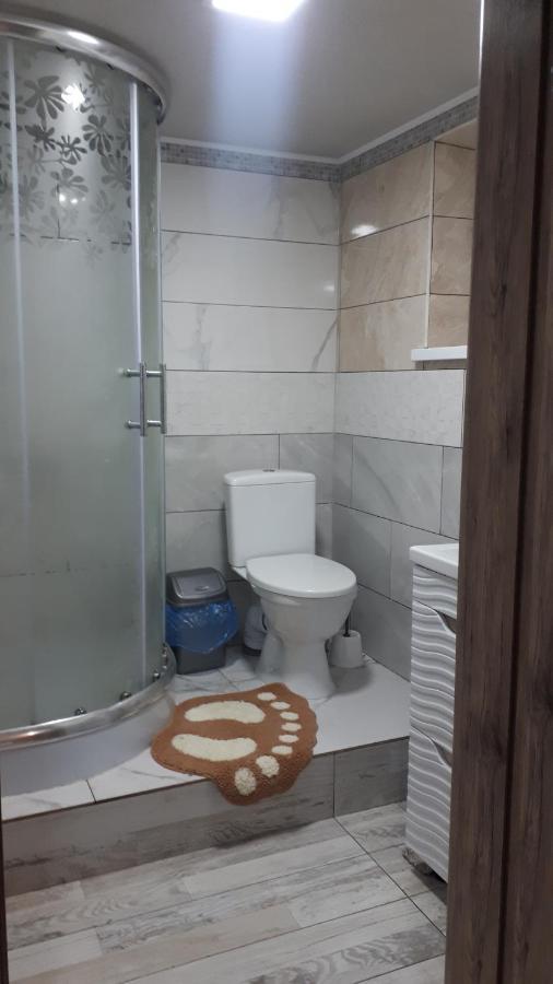 Окремі Номери В Гостьовому Будинку Типу Guest House Kropyvnytskyi Bagian luar foto