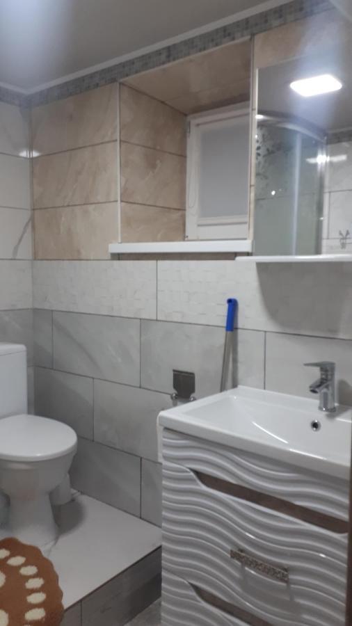 Окремі Номери В Гостьовому Будинку Типу Guest House Kropyvnytskyi Bagian luar foto